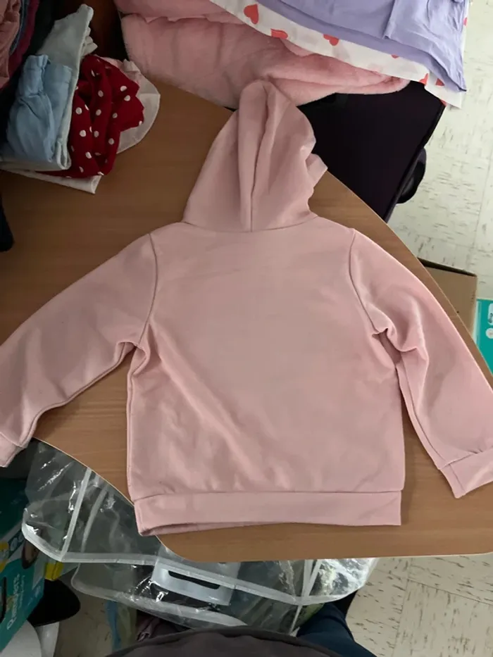 Pull à capuche + jogging - photo numéro 2