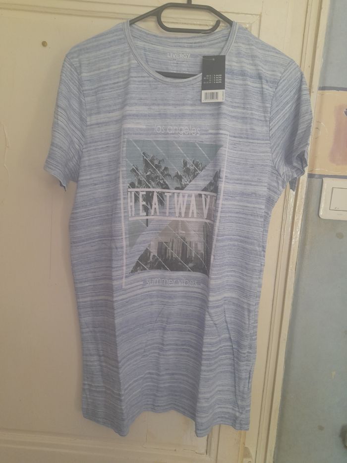 T-shirt bleu imprimé, marque Livergy, taille S - photo numéro 1