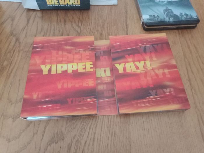 DVD coffret de 8 avec trois carte - photo numéro 7