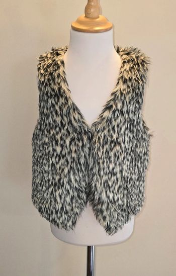 Gilet sans manches fausse fourrure 10 ans