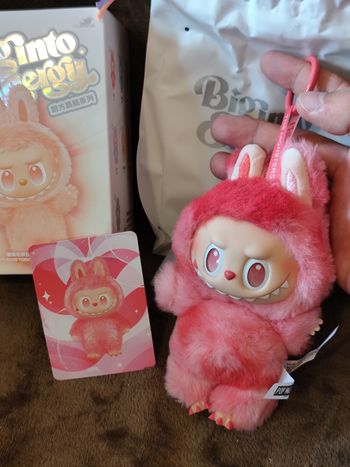 Labubu big into energy Love