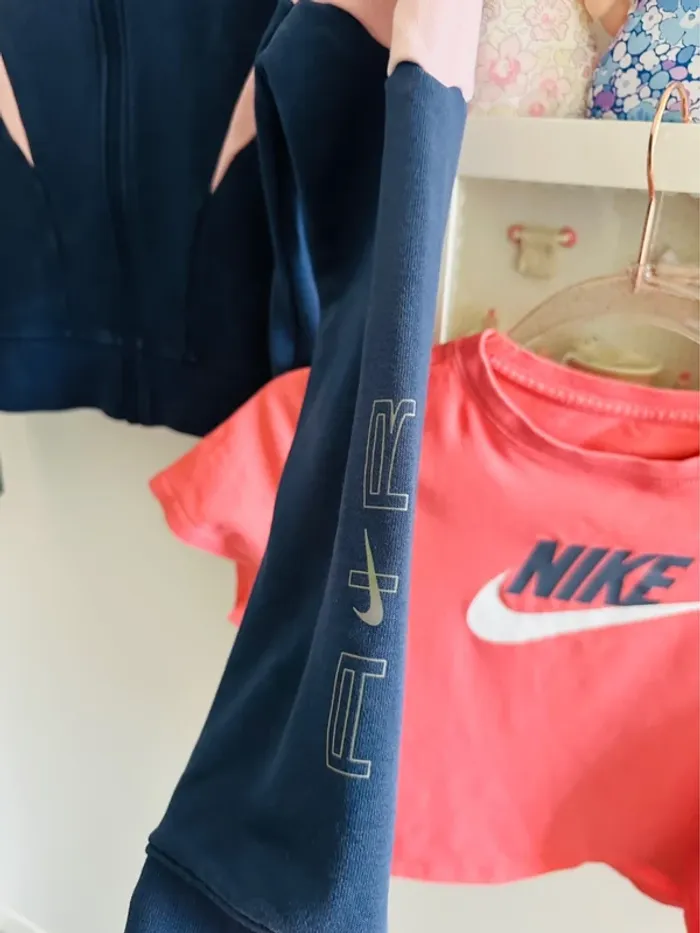 Sweat et teeshirt Nike - photo numéro 4