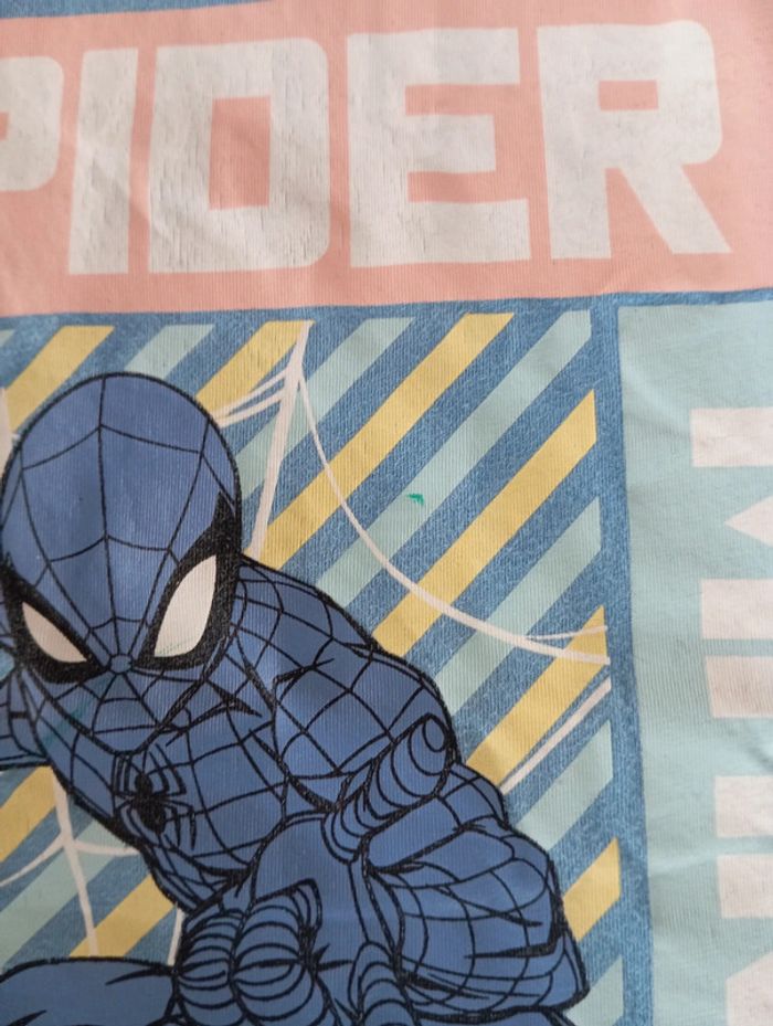 T-shirt spiderman taille 8 ans - photo numéro 3