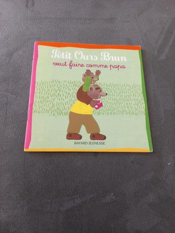 Livre petit ours brun veut faire comme papa