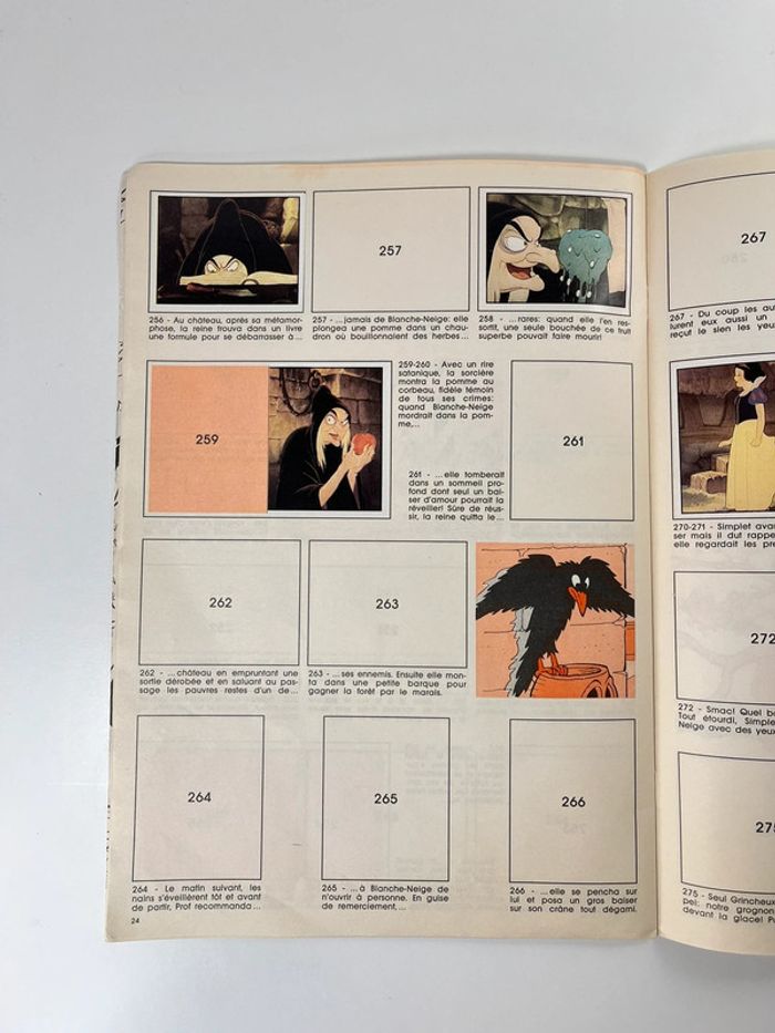 Album Panini Disney vintage : Blanche Neige et les 7 Nains 1983 - photo numéro 8