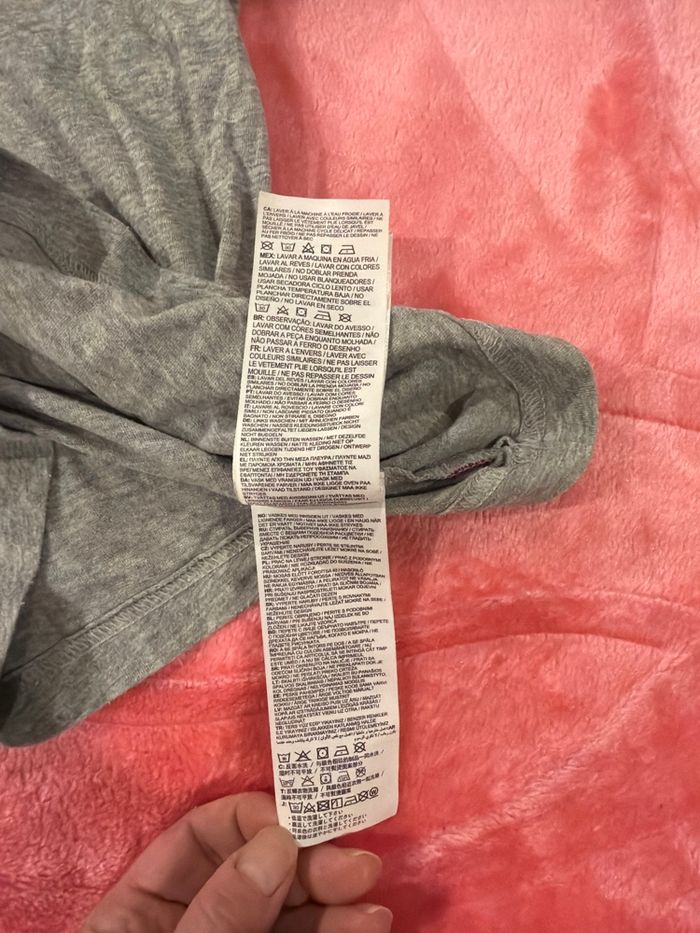 Tee-shirts Levis taille 5 ans - photo numéro 6