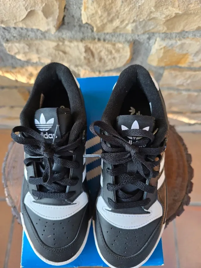 Baskets Adidas - photo numéro 5
