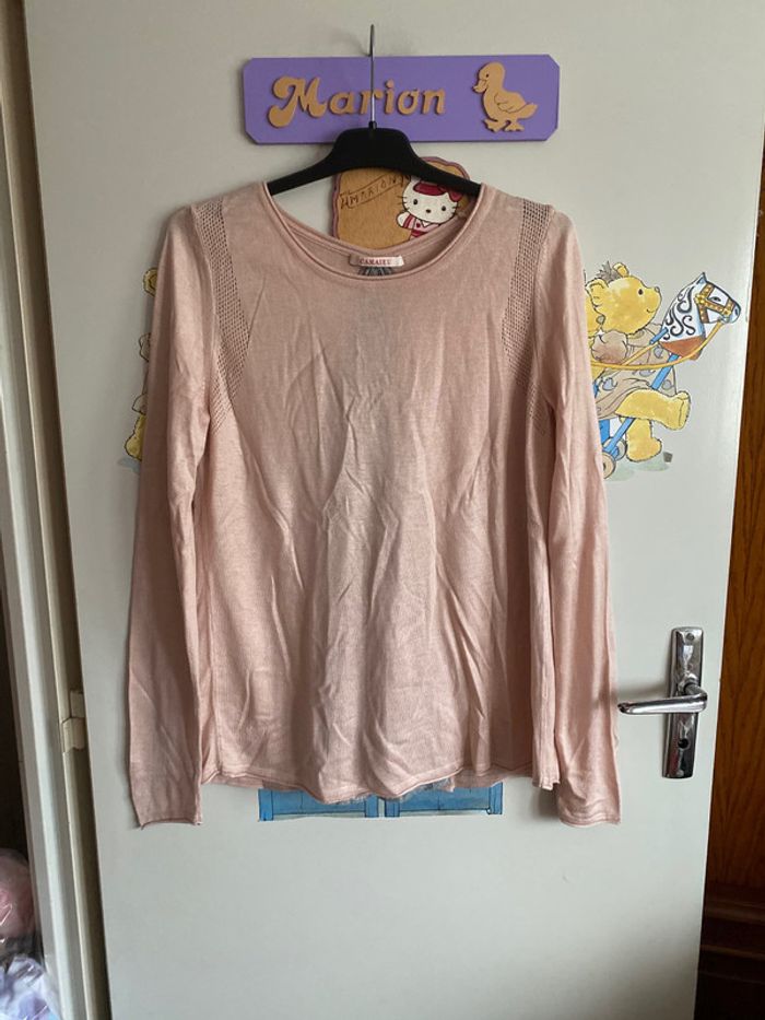 Tee shirt/pull fin rose pâle à manches longues, taille 36, marque Camaïeu.