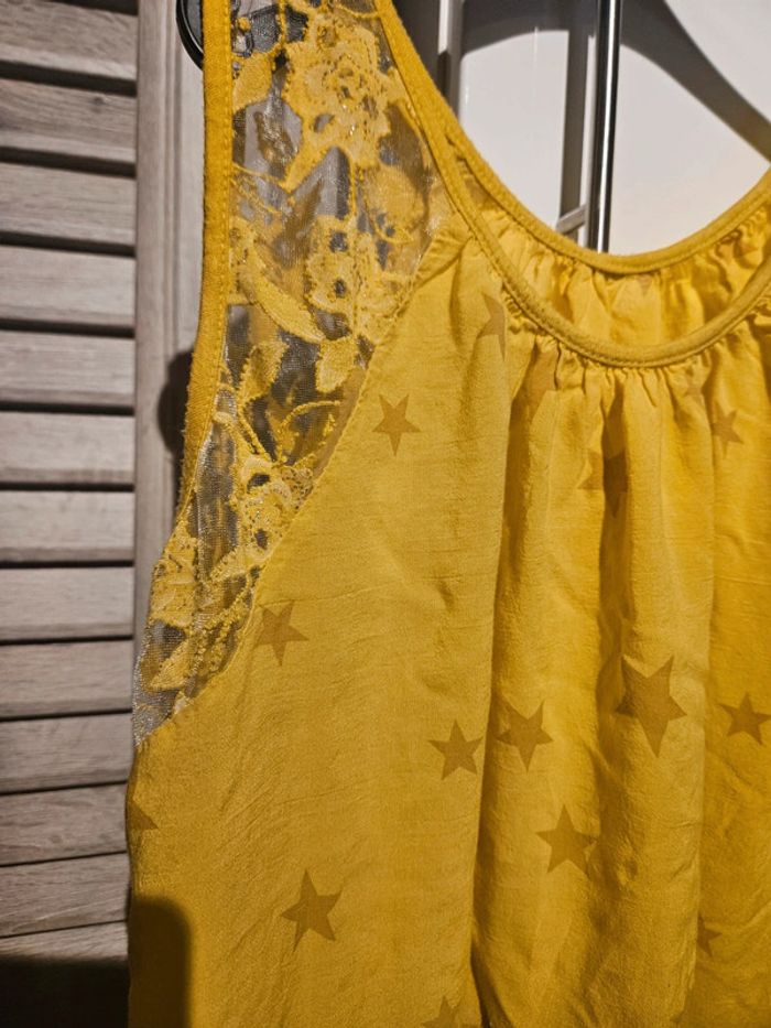 Tee-shirt étoile sans manche dentelé aux épaules taille 3 - photo numéro 3