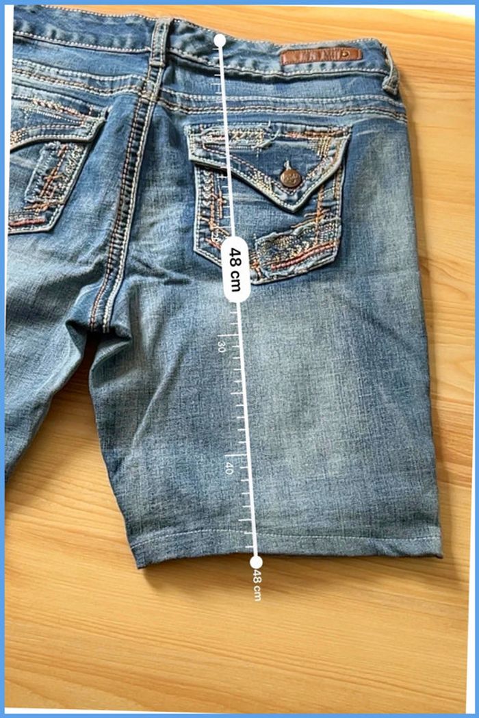 Short en jean vintage brodé bleu – Femme M/L - photo numéro 3