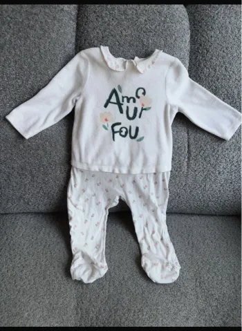 Pyjama grenouillère velours blanc col Claudine col pétale motif fleuris Tape à L'œil