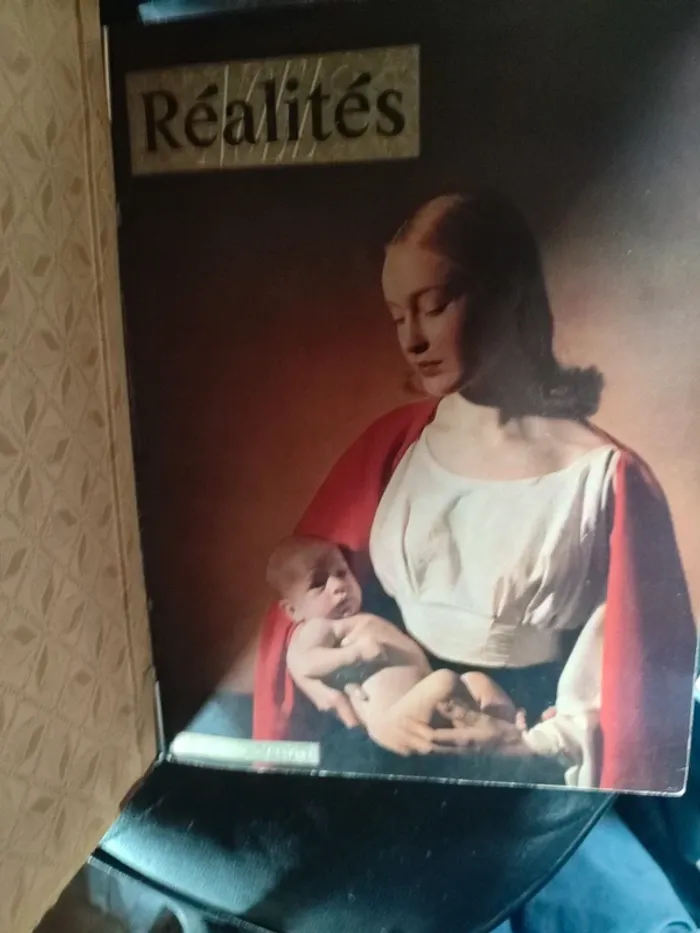 Magazine réalités relié - photo numéro 2