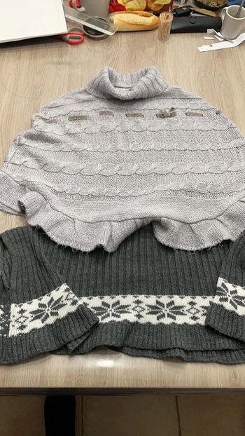 Lot de 2 ponchos en 6 ans