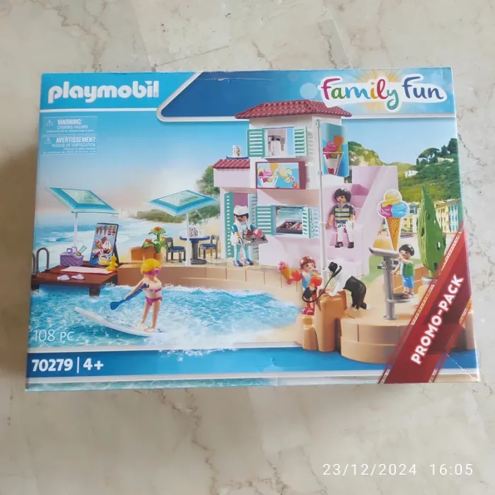 Playmobil 70279 port avec glacier neuf
