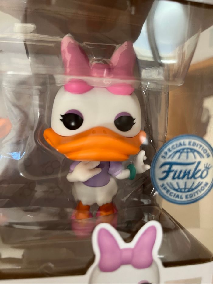 Funko  pop 100 ans Disney (Mickey Minnie daisy Donald) neuf - photo numéro 5