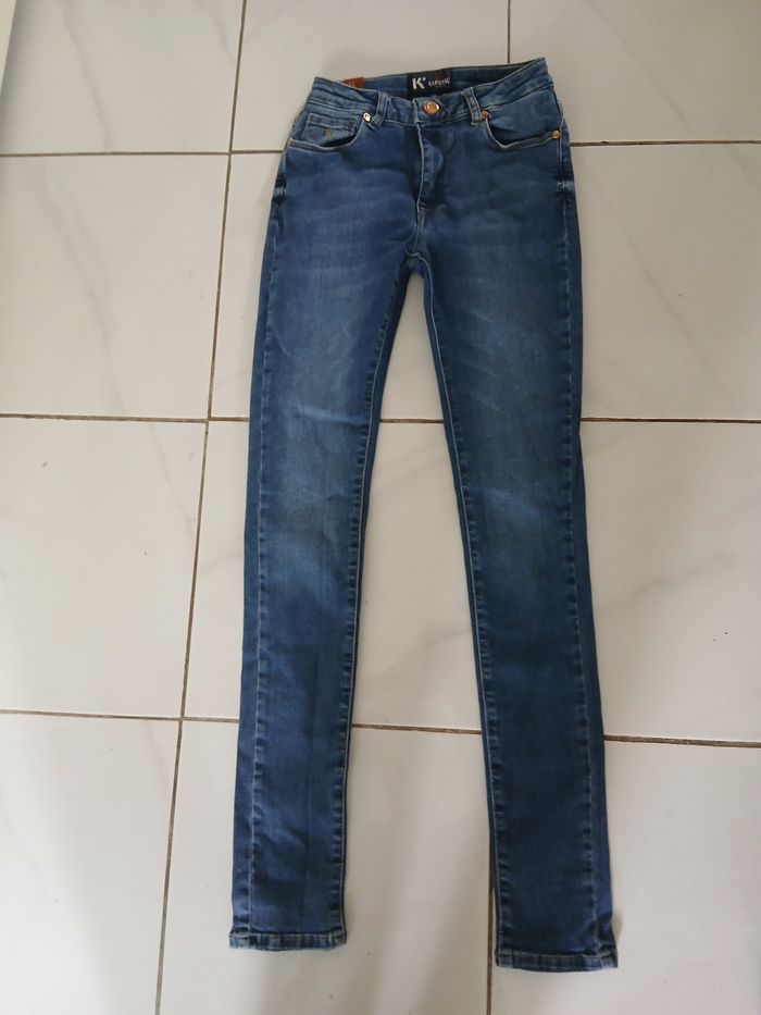 Pantalon jean caporal fille taille 14 ans tres bonne etat - photo numéro 2