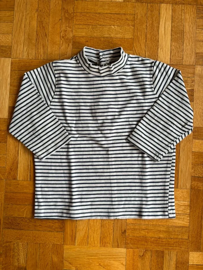 Sous pull Sucre d’orge 9 mois parfait état
