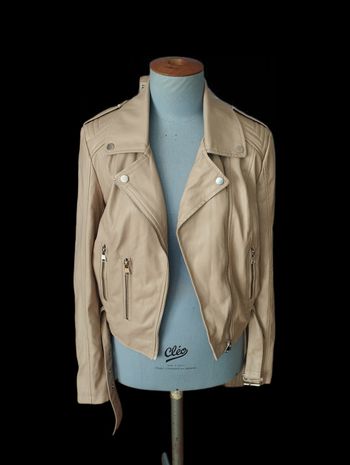 Taille 36 veste style cuir neuve