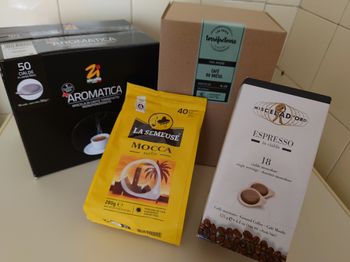 Lot de 168 dosettes  ese neuves