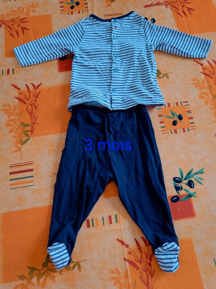 Ensemble pantalon et tee-shirt obaibi 3 mois neuf - photo numéro 2