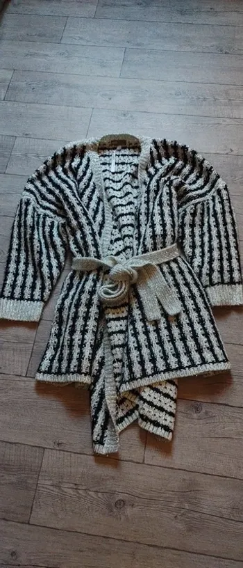 Robe pull cache coeur