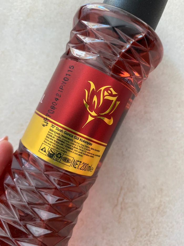 Eau de Cologne rose noir - photo numéro 4