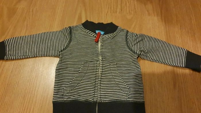 gilet sweat hema 3 mois
