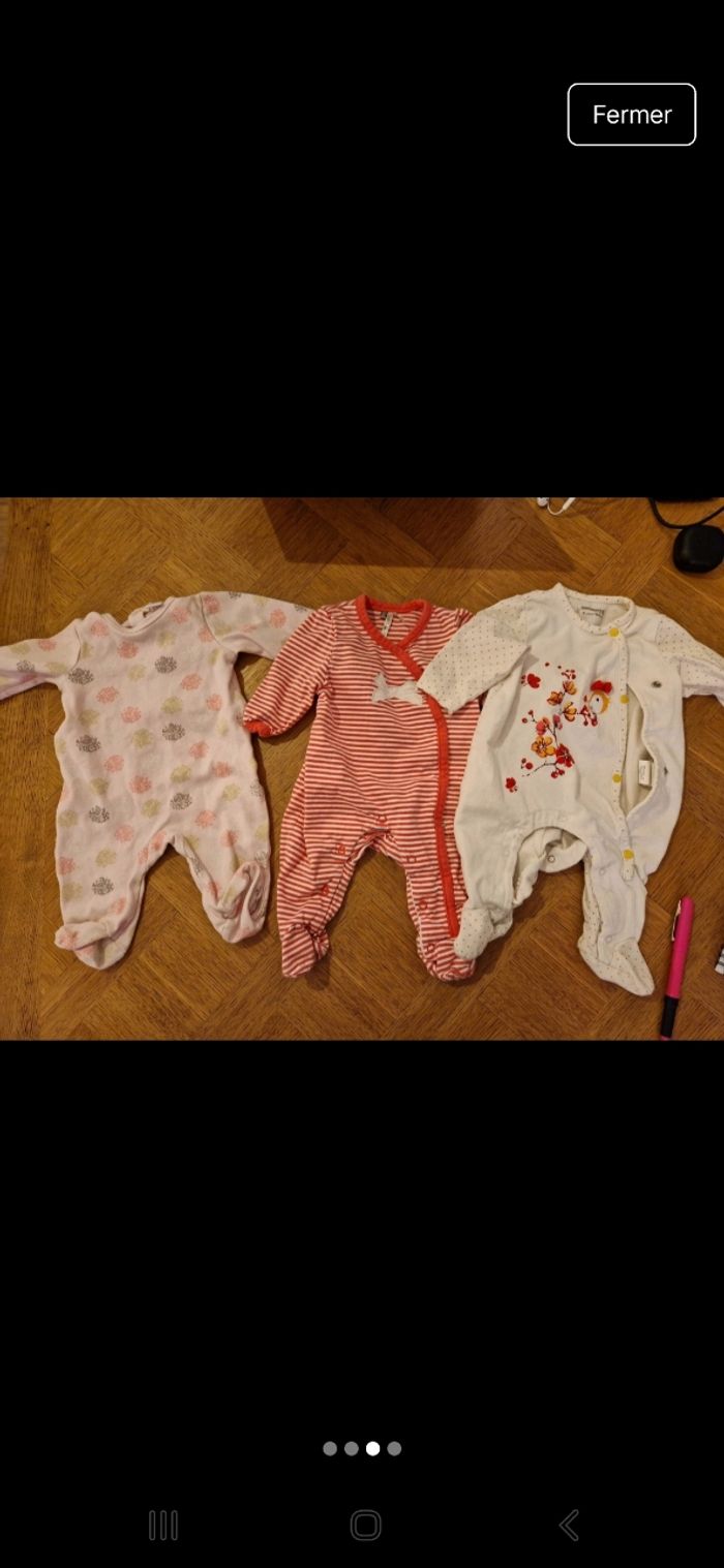 Lot de 11 pyjamas 1 mois - photo numéro 3
