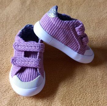 Magnifiques baskets pointure 19 🌸 Vertbaudet