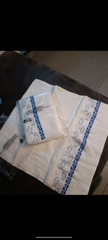 Lot serviettes blanches poissons LR