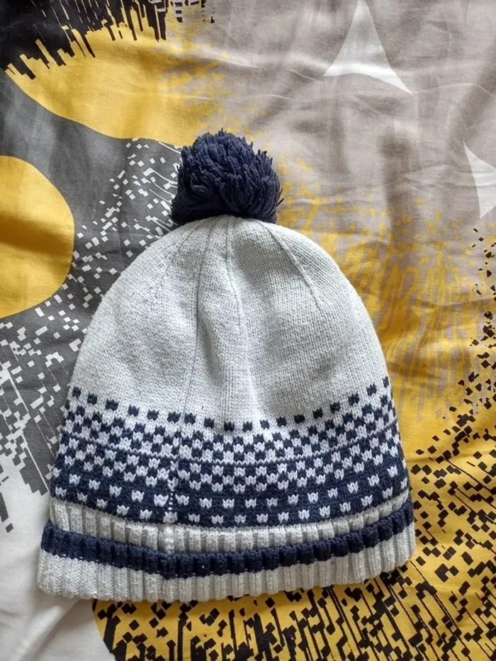 Bonnet - photo numéro 2