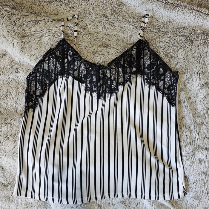 Caraco blanc et noir Jénnyfer