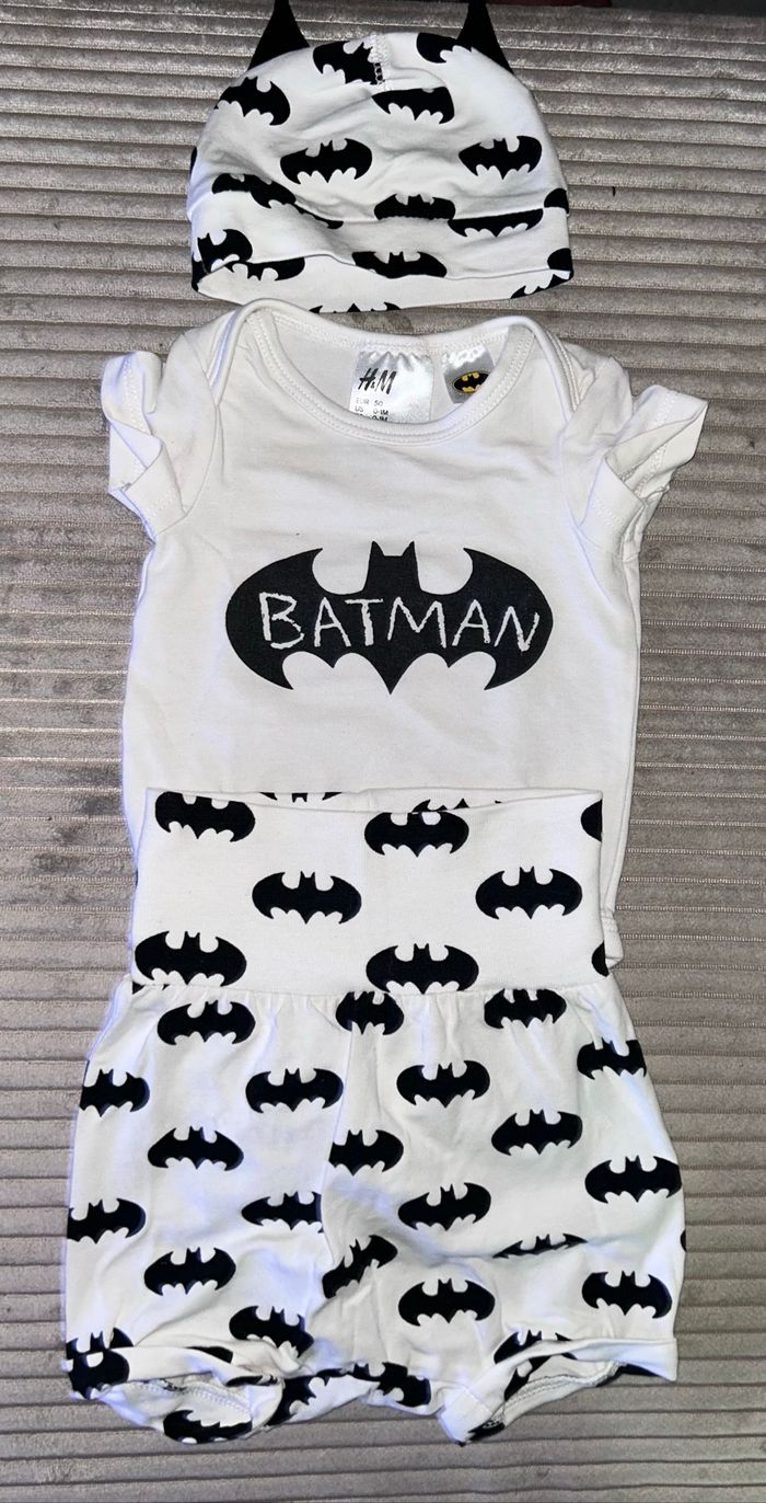🦇 Ensemble Batman H&M 3 pièces – bébé (body + pantalon + bonnet) - photo numéro 2