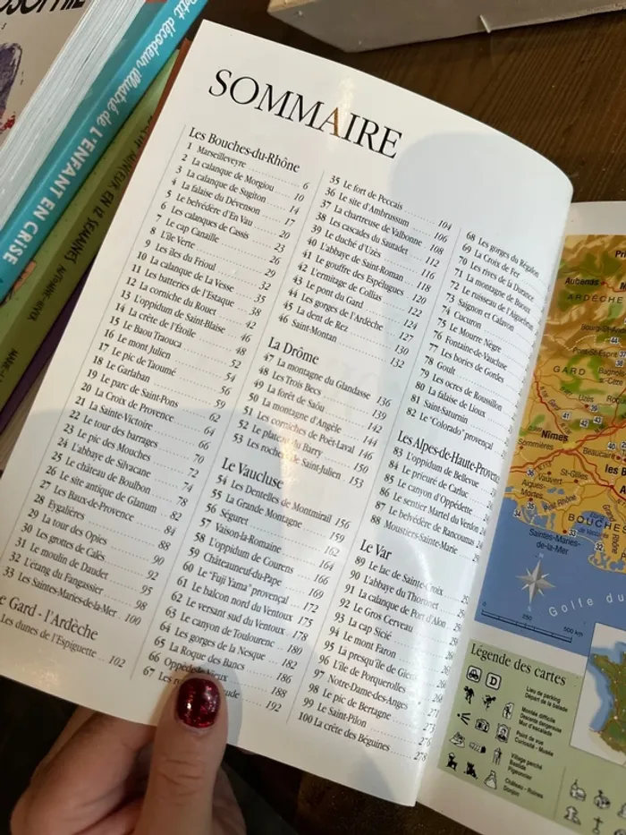 Livre les, 100 plus belles balades en Provence - photo numéro 4