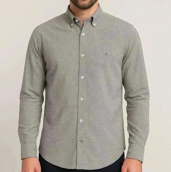 Chemise Tommy Hilfiger vintage Y2K à carreaux fins – Élégance intemporelle