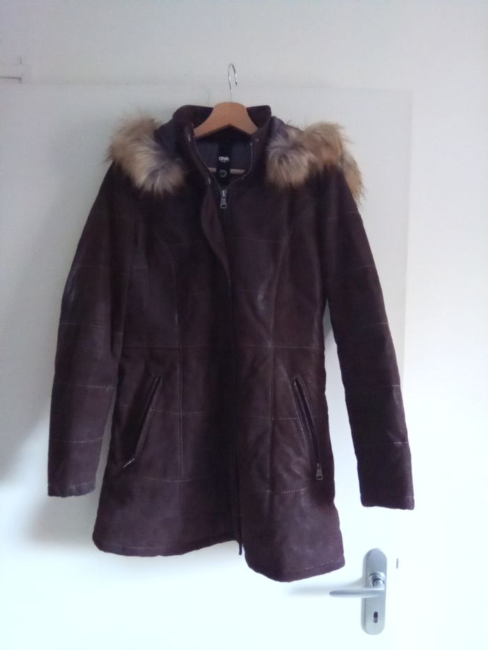 Très beau manteau en cuir