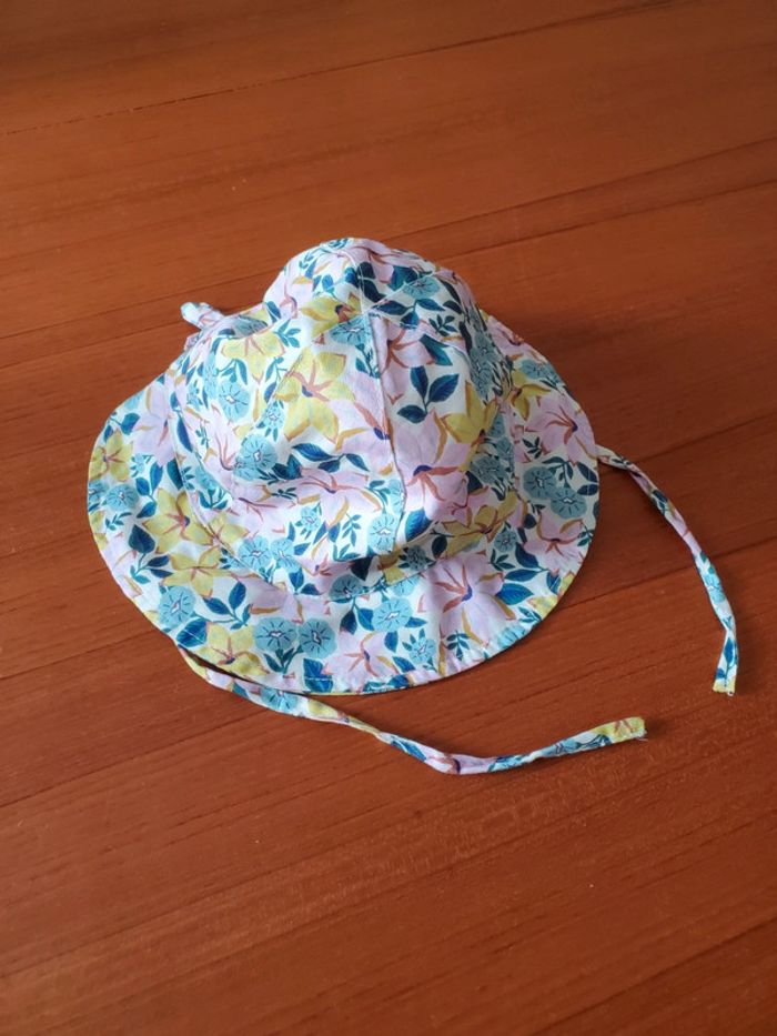 Chapeau fleuri 6/12mois