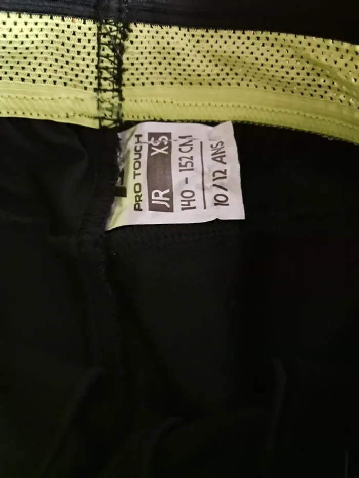 Lot Tee-shirt Short jogging 8/12 ans - photo numéro 9