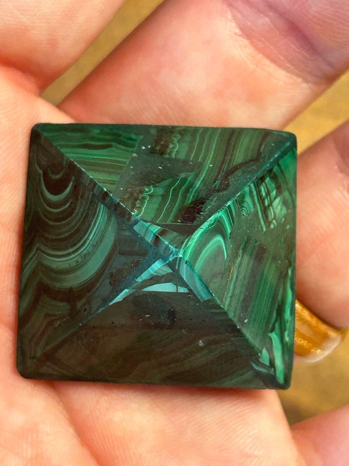 Pyramide en Malachite Authentique - Objet Spirituel pour la Maison ou le Bureau - photo numéro 5