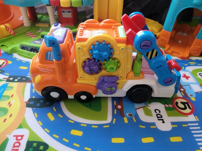 Dépanneuse tut tut bolide