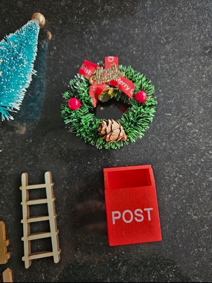 Lot de décoration pour miniature de maison de noel - photo numéro 4