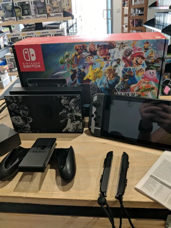 Nintendo Switch V1 Édition Super Smash Bros - photo numéro 3