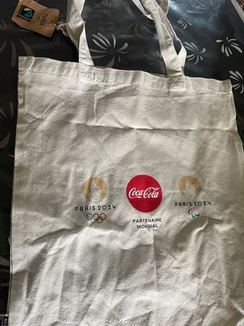 Sac cabas Paris 2024