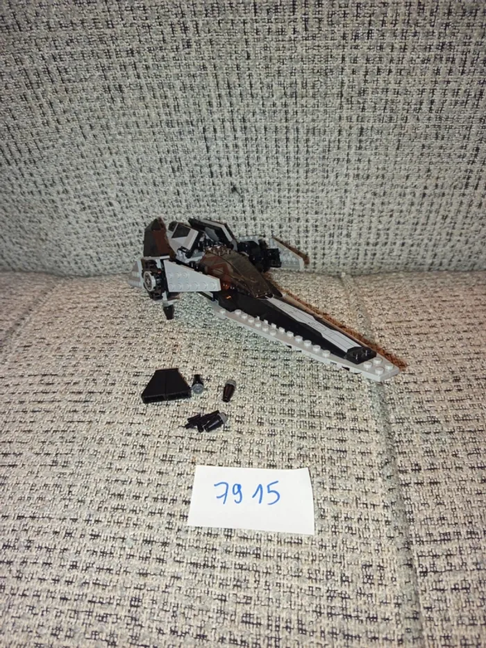 Lego Star Wars 7915 - Imperial V-wing Starfighter