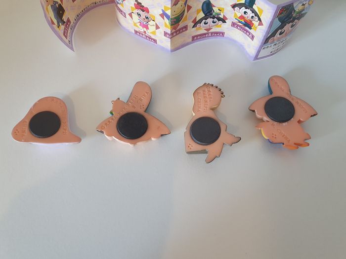 lot de 4 magnet shin shan gashapon - photo numéro 3
