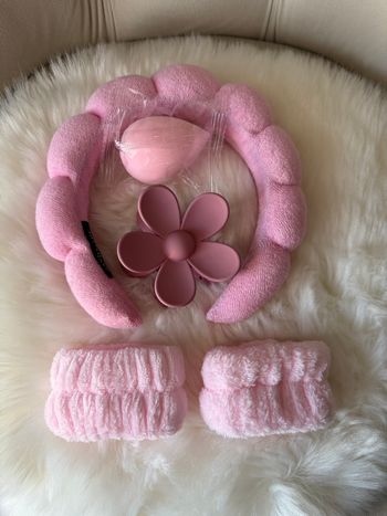 Lot accessoires maquillage rose