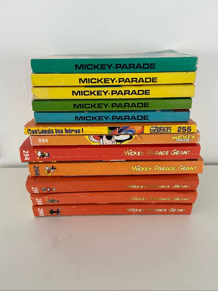 Lot livres Mickey parade géant - photo numéro 2