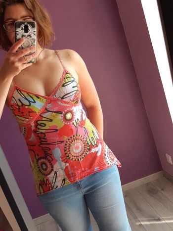 Débardeur taille 3 mais plutôt taille 2