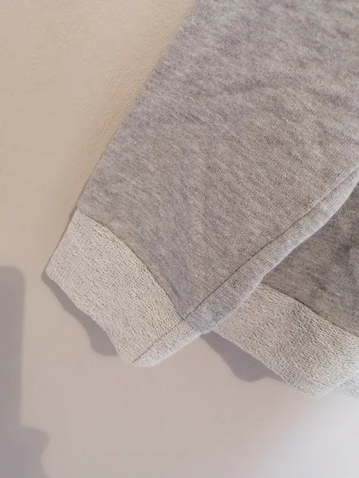 Sweat épaules nues Taille S - photo numéro 4