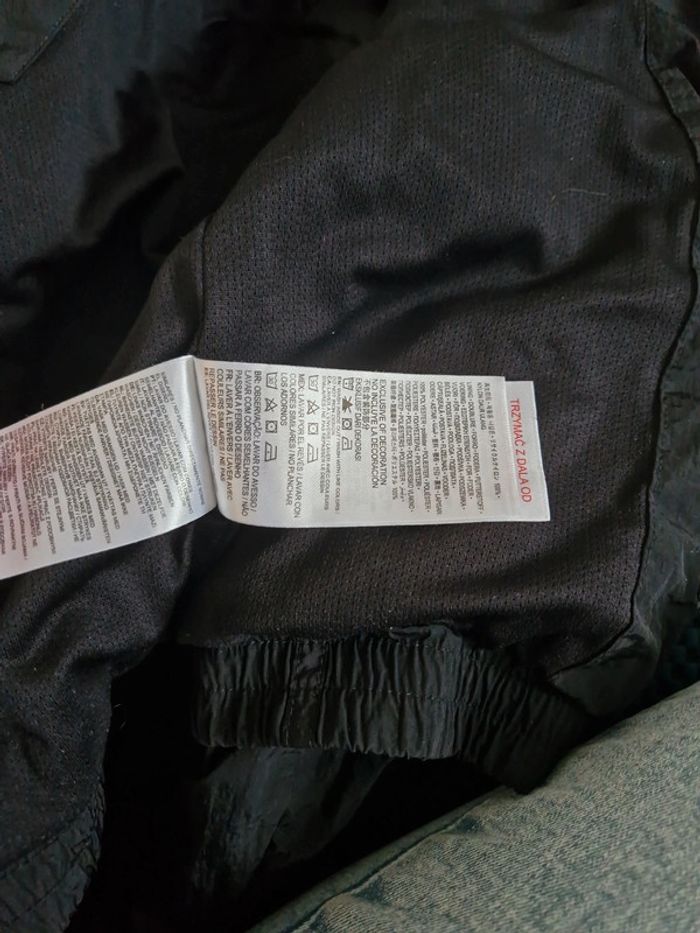 Veste jordan S enfant soit 8/10 ans - photo numéro 6